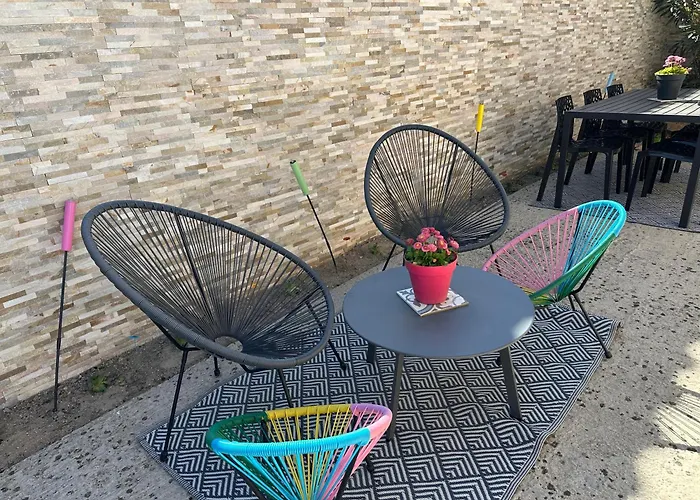Comme A La Maison…