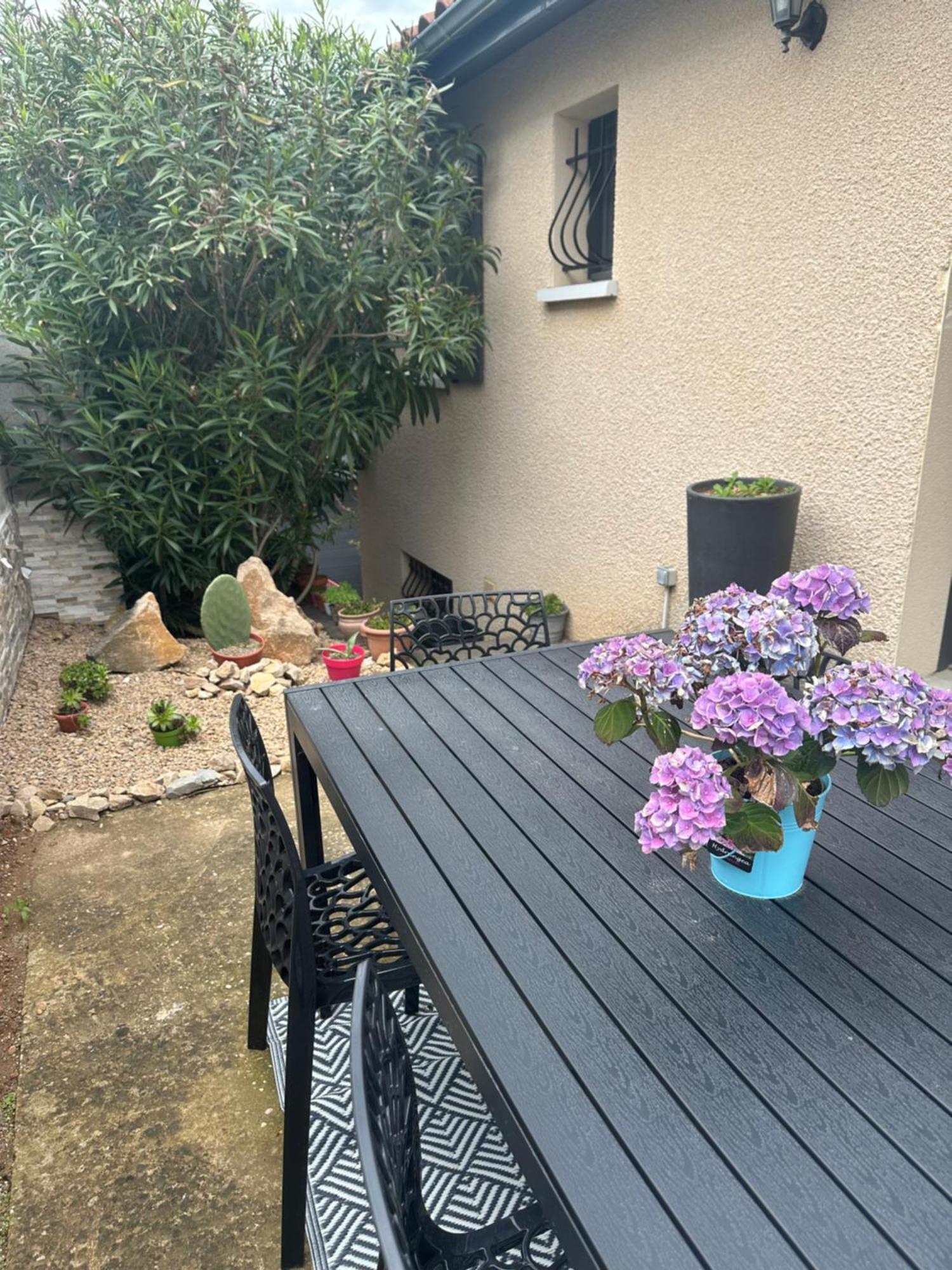 Comme A La Maison… Apartment
